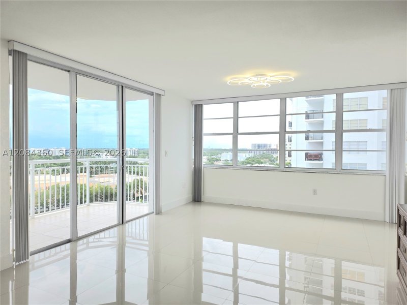 Comprar apartamento en Del Prado North Tower 1204