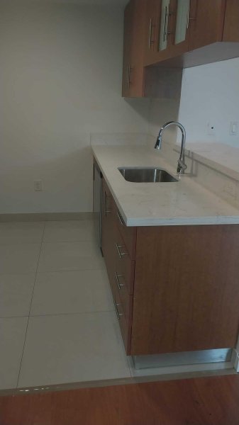 Comprar apartamento en 23 Biscayne Bay 907