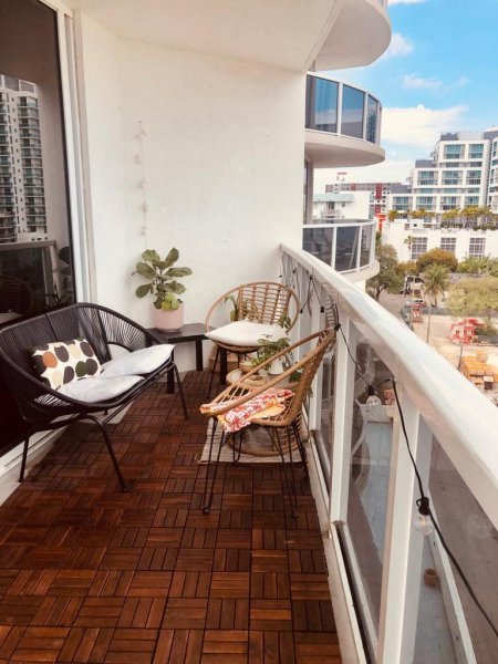 Comprar apartamento en 23 Biscayne Bay 907
