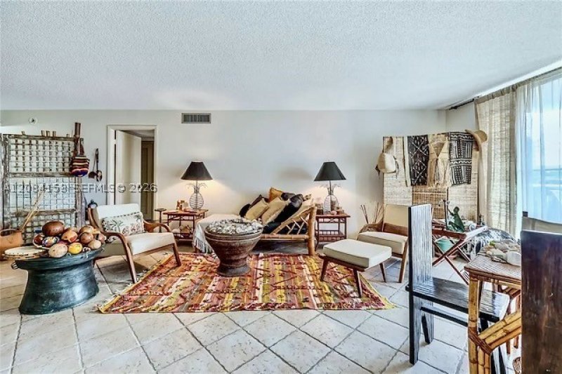 Comprar apartamento en Maison Grande 833