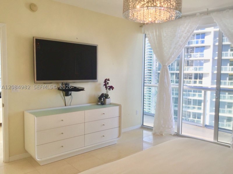Apartment for rent at Icon Brickell Tower II 3410