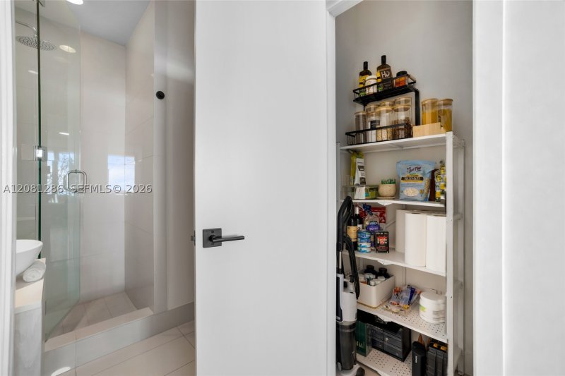 Apartment for rent at Gran Paraiso 1502