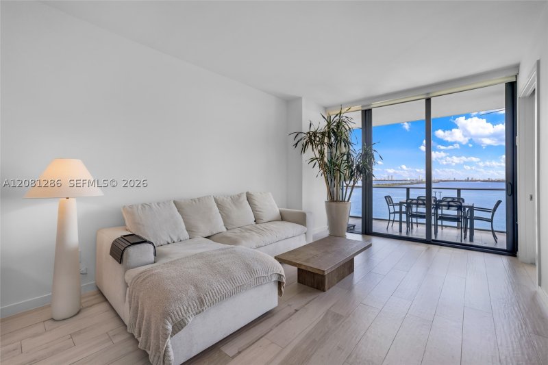 Apartment for rent at Gran Paraiso 1502