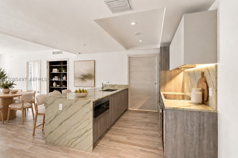 Comprar apartamento en SLS Lux Brickell 1810