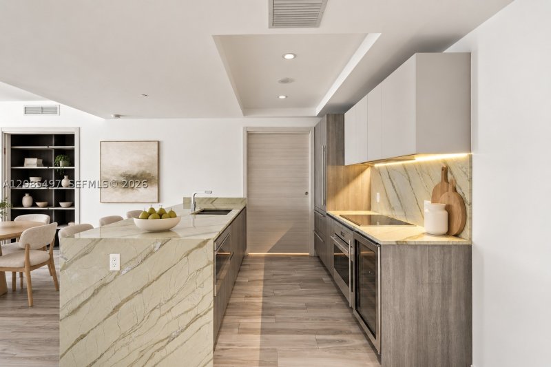 Comprar apartamento en SLS Lux Brickell 1810