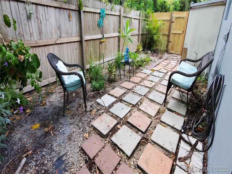 Property photo # 6