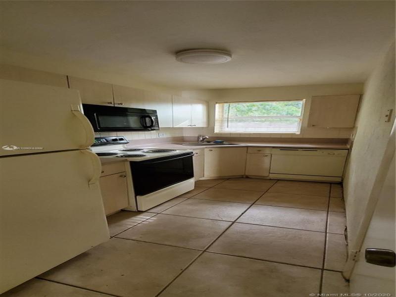 Property photo # 9