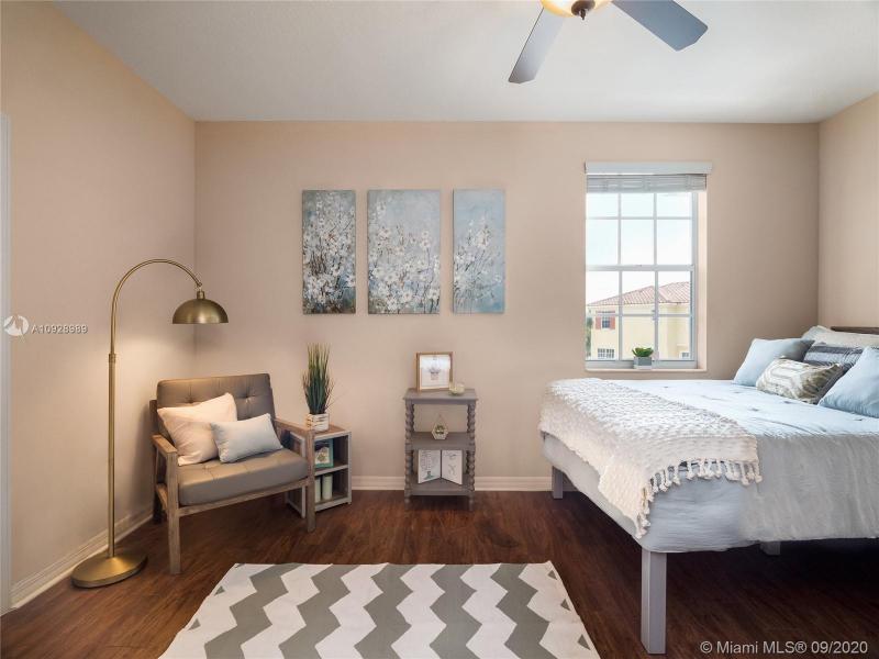Property photo # 4