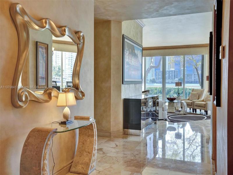 Comprar apartamento en Williams Island 2600 101