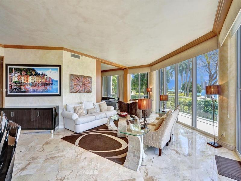 Williams Island 2600 Apt #101