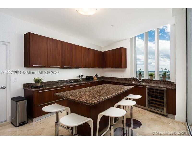 Condo for sale at Trump Tower Three 3504