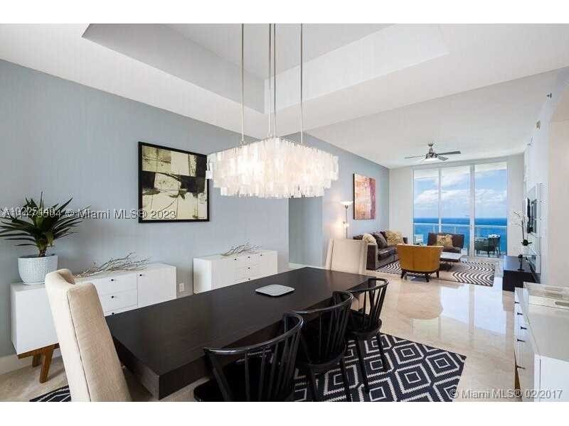 Condo for sale at Trump Tower Three 3504