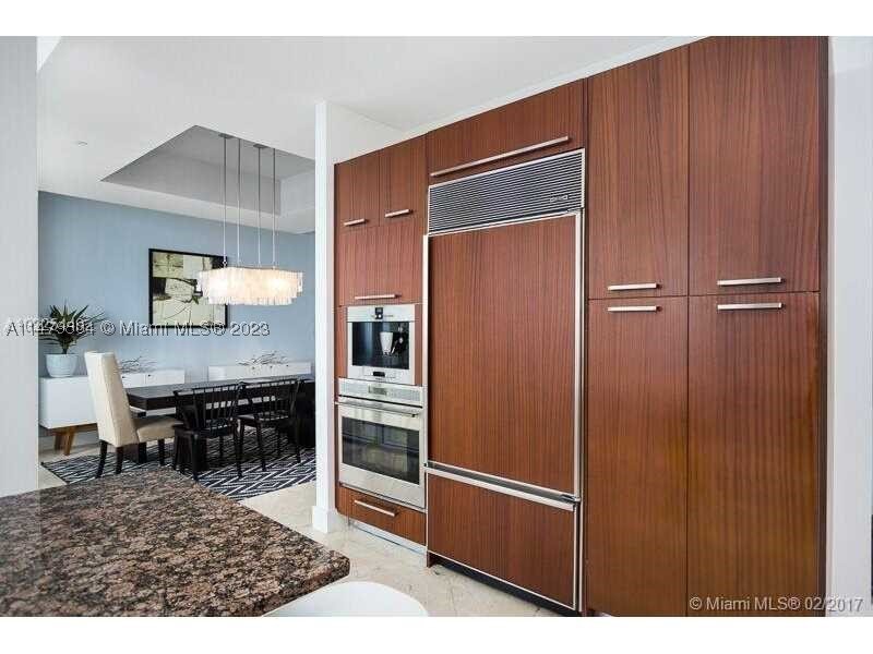 Condo for sale at Trump Tower Three 3504