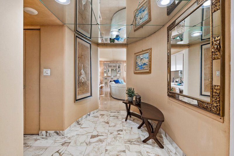Condo for sale at Aquarius Towers 504n