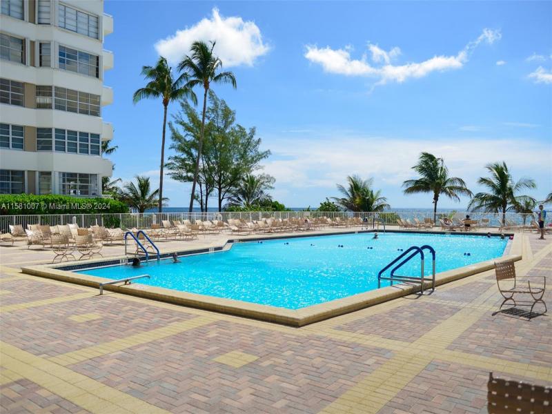 Condo for sale at The Hemispheres 21G