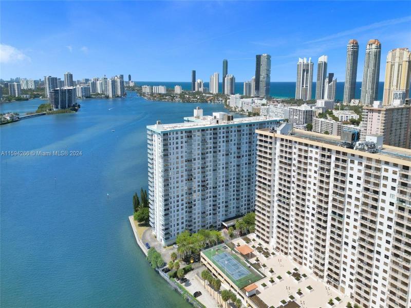 Comprar apartamento en Winston Towers 1701