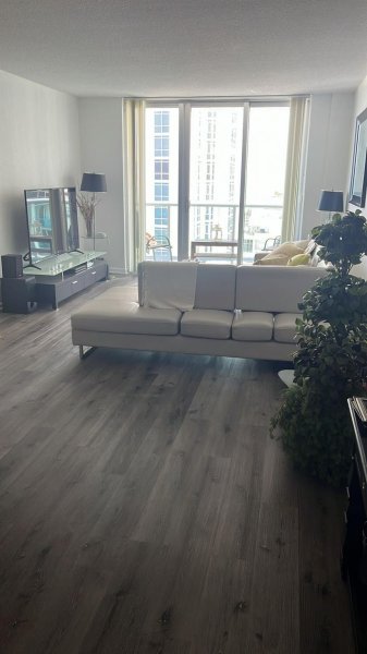 Condo for sale at Tides Hollywood Beach 10j