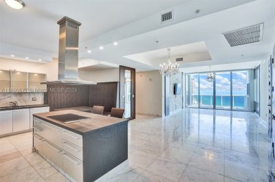 Trump Royale Apt #3404&Cabana