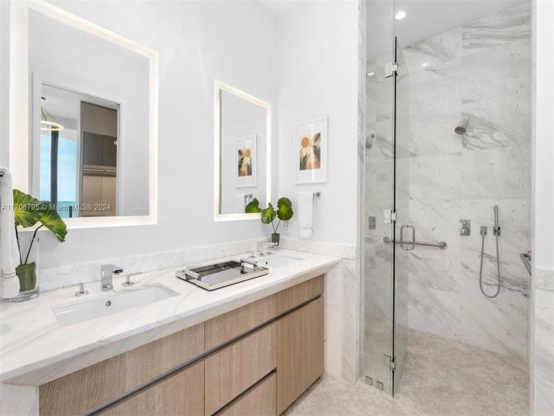 Comprar apartamento no One Park Grove 20BC