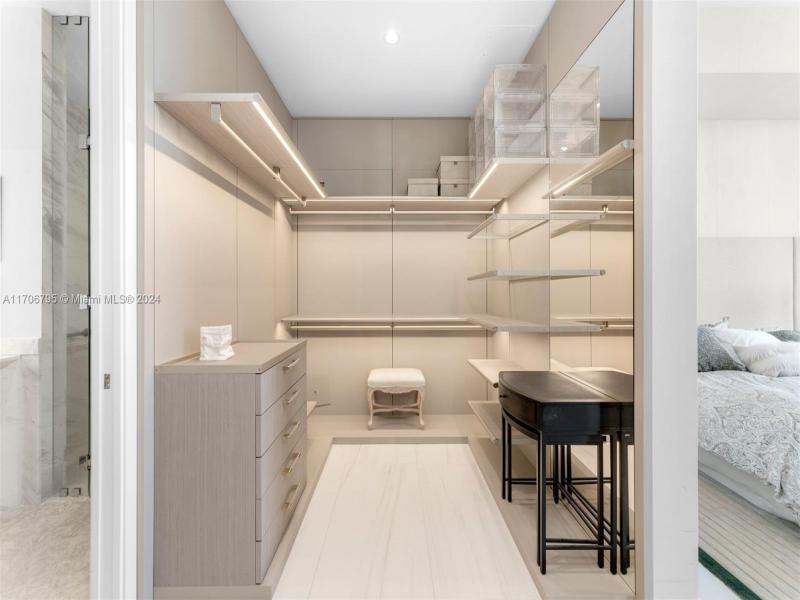 Comprar apartamento no One Park Grove 20BC