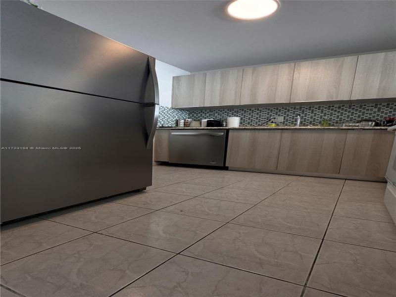 Condo for sale at Imperial Towers 506