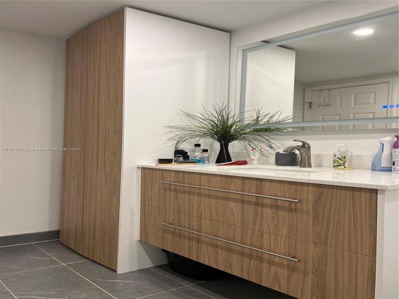 Condo for sale at Olympus Towers 504