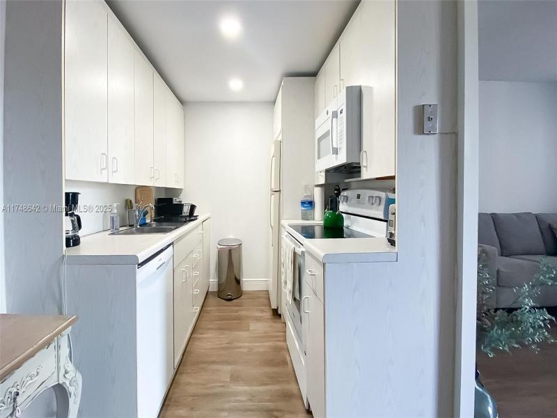 Property photo # 8
