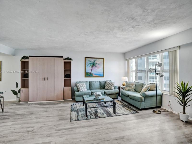 Condo for sale at Royal Ambassador 402