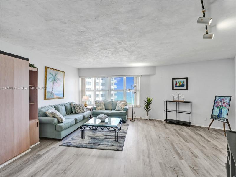 Condo for sale at Royal Ambassador 402