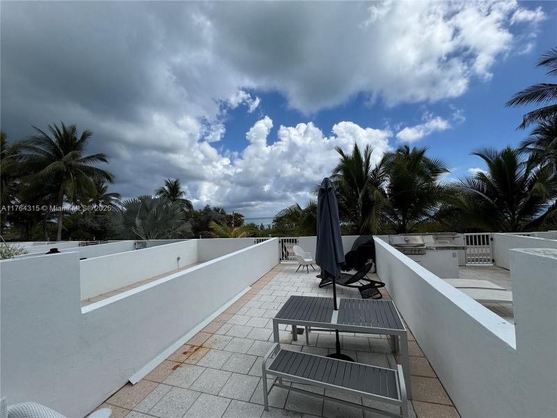 Comprar apartamento no Castle Beach Club TH-11