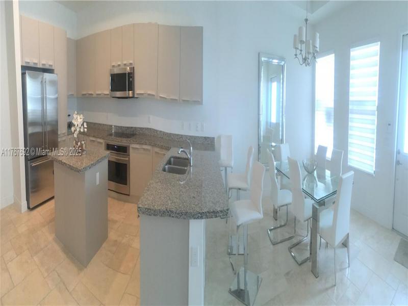 Property photo # 4