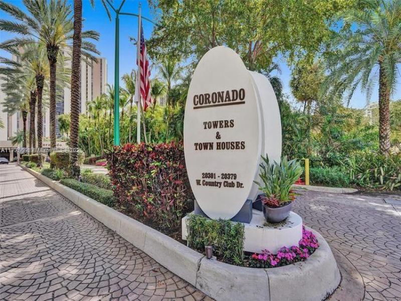 Coronado I Apt #905