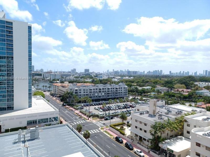 Comprar apartamento en Triton Towers 1218
