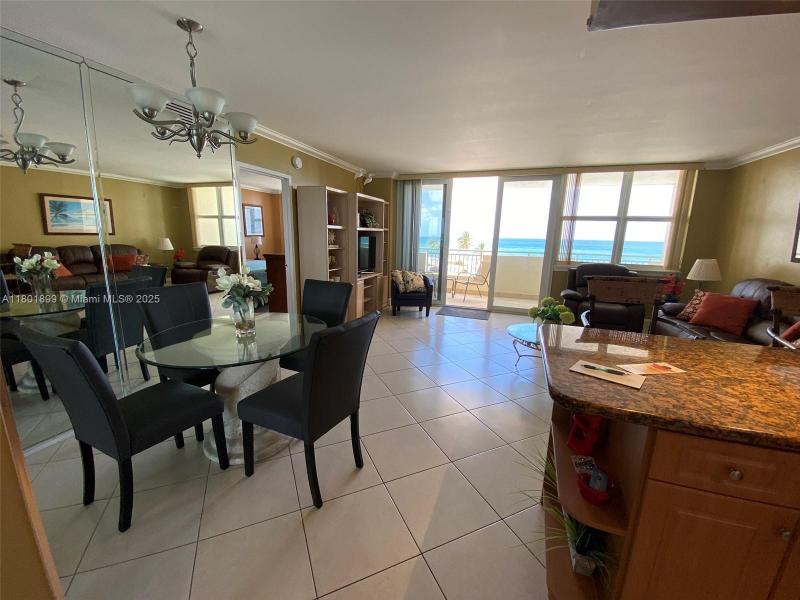 Condo for sale at Parker Dorado 403