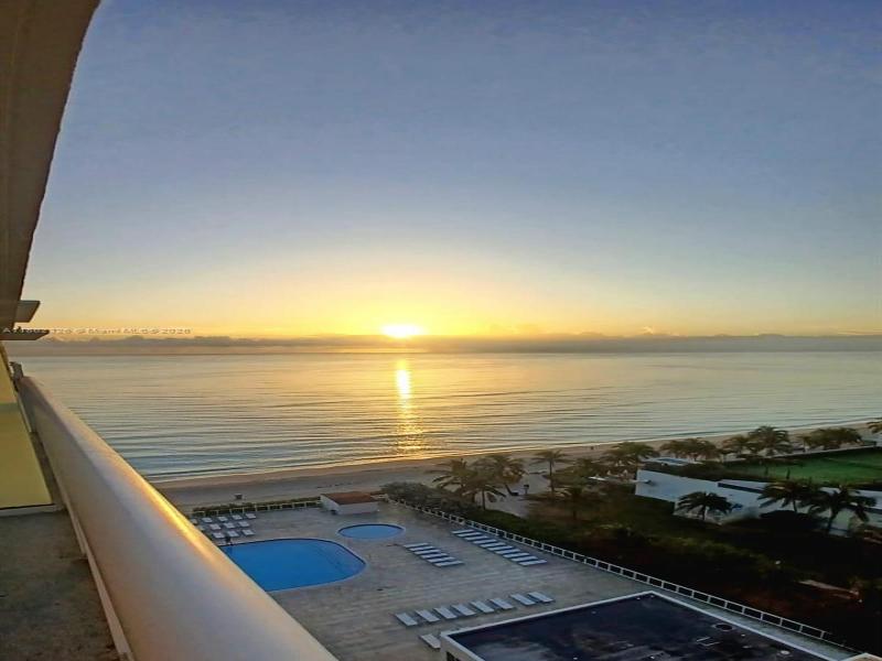 Condo for sale at Aventura Beach Club 1105