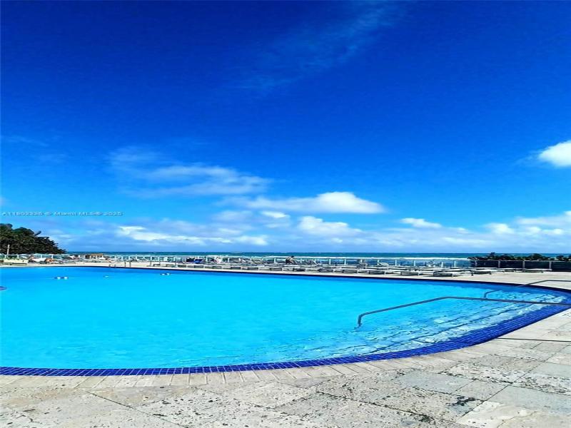 Condo for sale at Aventura Beach Club 1105
