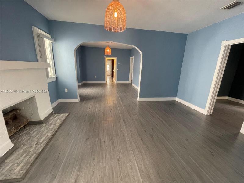 Property photo # 4
