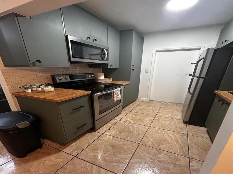 Property photo # 8