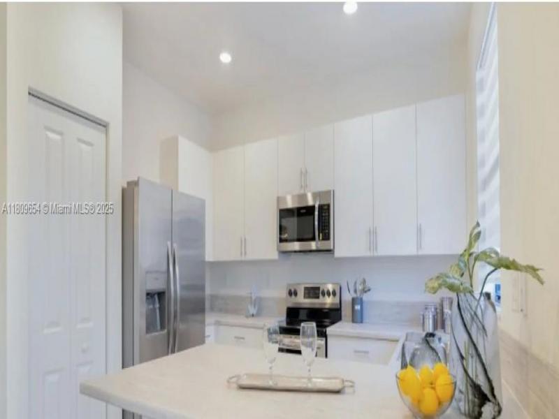 Property photo # 6