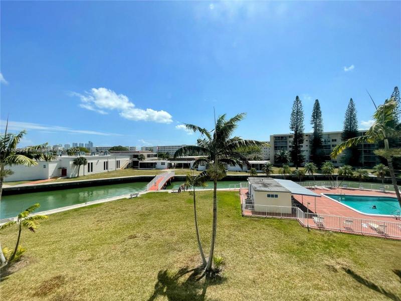 Property photo # 0