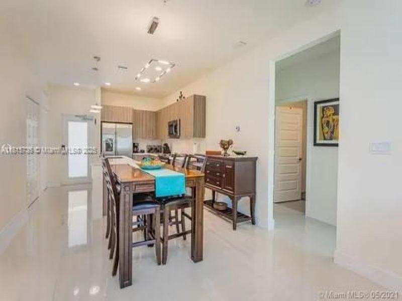 Property photo # 9