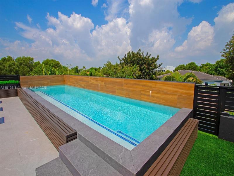 Property photo # 7