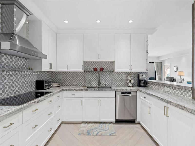 Property photo # 9