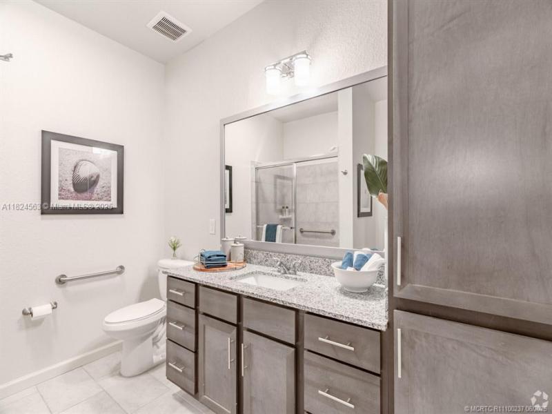 Property photo # 4