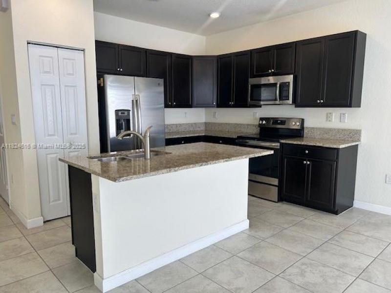 Property photo # 9