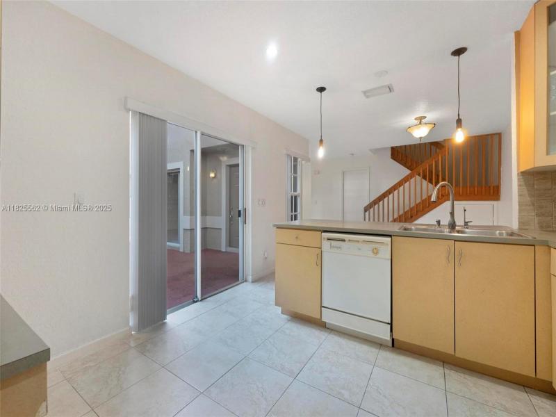 Property photo # 6