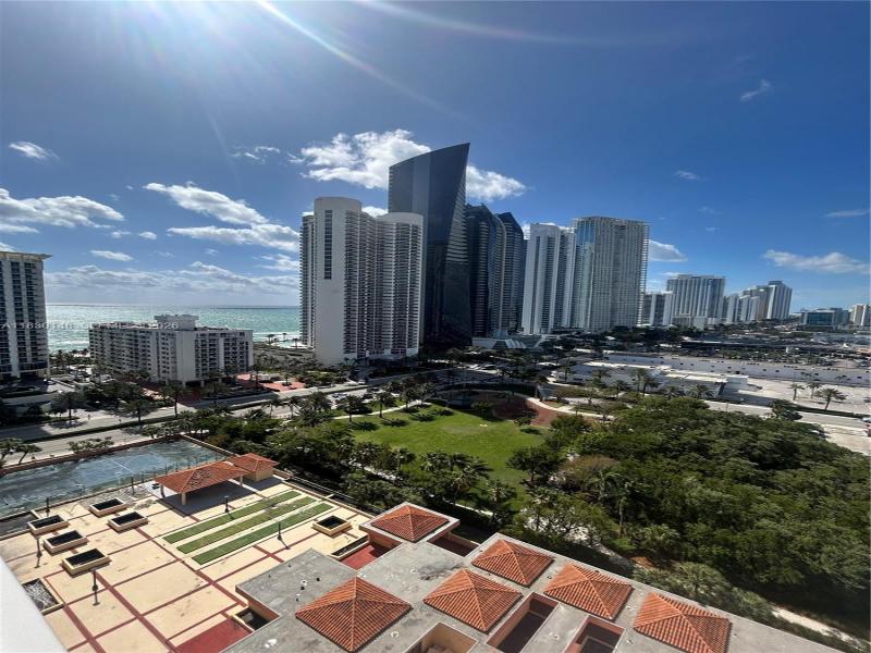 Condo for sale at Winston Towers 2005