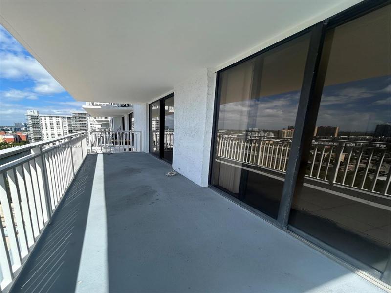 Condo for sale at Winston Towers 2005
