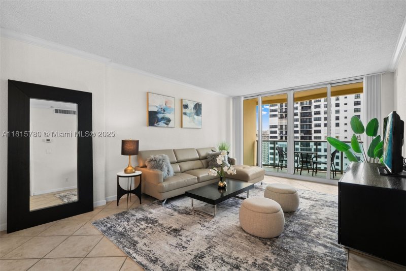 Condo for sale at The Wave Condo PH39