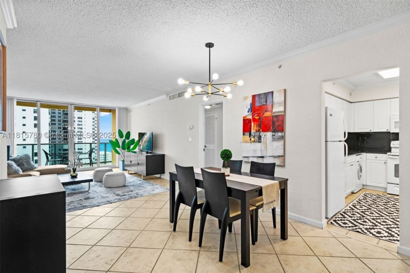 Condo for sale at The Wave Condo PH39
